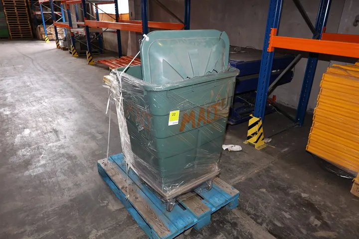 2 x Mülltonne 1 x Lagertonne ohne Palette